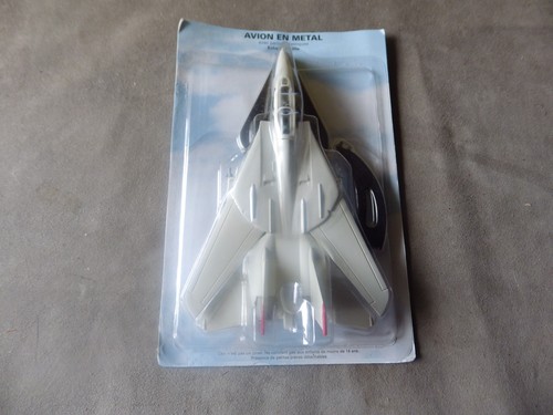 Avion métal 100e dans - avion, 1/100e