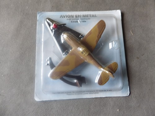 Avion métal 100e dans - mÉtal,