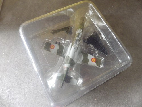 Avion métal 100e dans - mÉtal, 1/100e