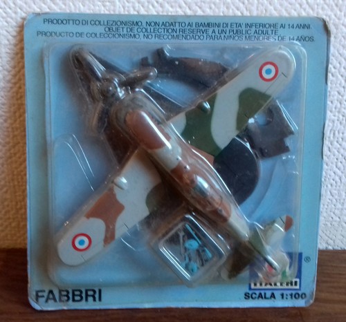 Avion miniature militaire - avion, "